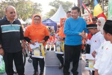 Ajak Warga Bayar Pajak...