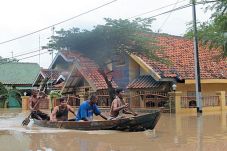 Tanggul Jebol, Indramayu...
