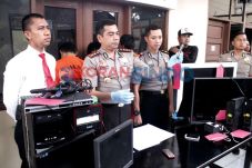 Polisi Bekuk Dua Penadah...