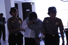 Penyiksaan Geng Wanita...