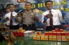 Jual Rokok Tanpa Merek,...