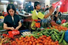 Harga Bawang Merah Merangkak...
