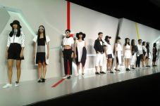 Kolaborasi Mode Modern