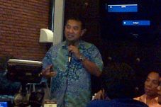 Icuk Desak Menpora Ikut...