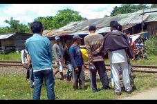 Dua Petani Tewas Tertabrak...