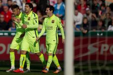 Barca Andalkan Trisula...