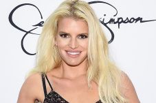 Jessica Simpson Garap...