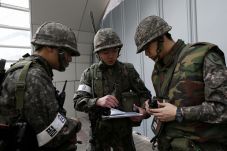 Korut: Latihan Perang...