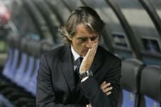 Inter Tersingkir, Mancini...