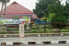 Kantor DPRD Tebing Masih...