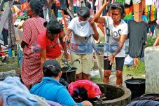 Ironi Daerah Trofis