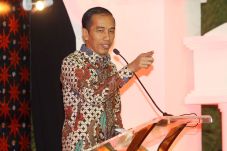 Jokowi Harus Konsisten...
