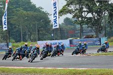 Tiga Pembalap Indonesia...