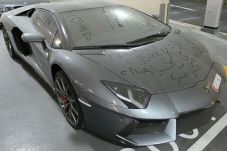 Punya Aventador Hanya...