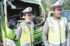 Colt Diesel vs Tronton,...