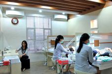 Perintis Klinik Kecantikan...