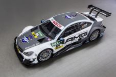 Mobil Balap Mercedes-AMG...