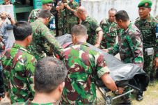 Dua Anggota TNI Dibunuh...