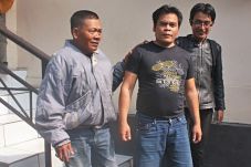 Polisi Bebaskan Imam...