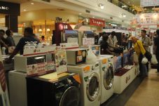 Awal April Harga Barang...
