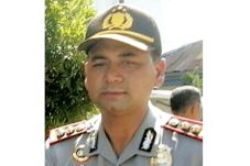 Kapal Kargo Karam di...