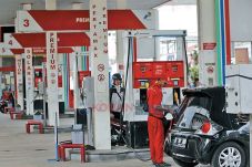 Konsumsi Premium dan...