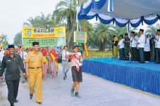 Pawai Taaruf Meriahkan...