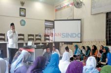 Eldin: PNS Harus Bekerja...