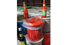 Gudang Saus Ilegal Digerebek