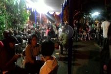 Kesibukan di Rumah Duka...