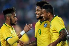 Les Blues Kontra Selecao,...