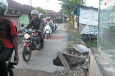 Jalan Gang Sipirok Bahayakan...