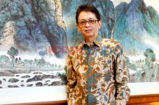 Membangun Industri Wealth...