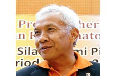 DPR Gelar Rapim Tentukan...