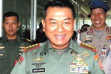 TNI Tindak Gerakan Radikal...