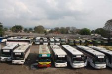 Tarif Angkutan Umum...