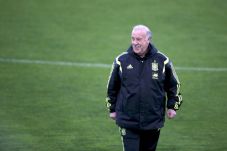 Del Bosque Kubur Misi...