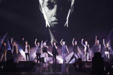 Album Baru EXO Pecahkan...