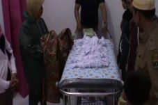 5 Bayi Kembar Meninggal...