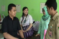 Bayi Kembar 5 Dimakamkan,...