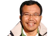 Pak Menko, Melautlah!