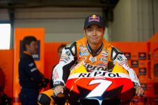 Hiroshi Aoyama Resmi...