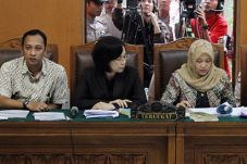Hijrah dari KPK, Catharina...