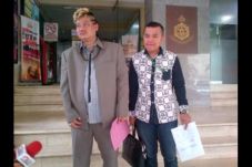 PIN BlackBerry Dibajak,...