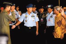 Evakuasi WNI lewat Darat...