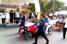 Pawai Taaruf Meriahkan...