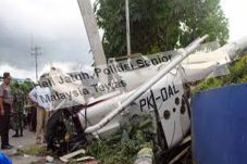 Heli Jatuh, Politisi...