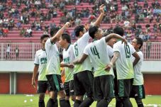 Elang Jawa Cetak Hattrick