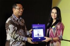 Menperin Saleh Husin...