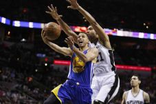 Curry Meledak Usai Warriors...